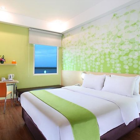 Zest Airport Jakarta By Swiss-Belhotel International Tangerang Eksteriør billede