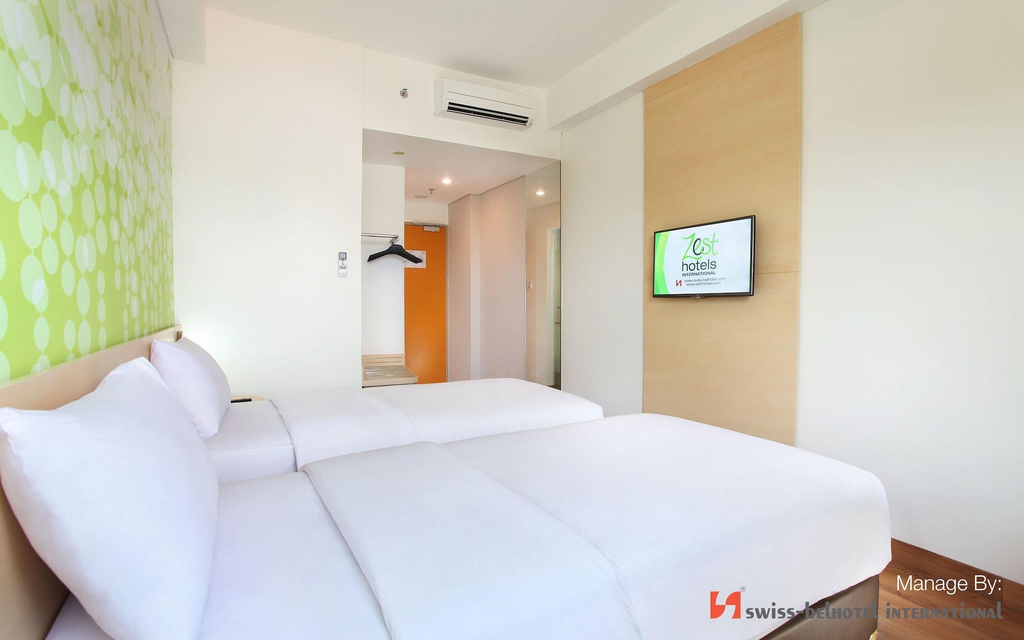 Zest Airport Jakarta By Swiss-Belhotel International Tangerang Eksteriør billede