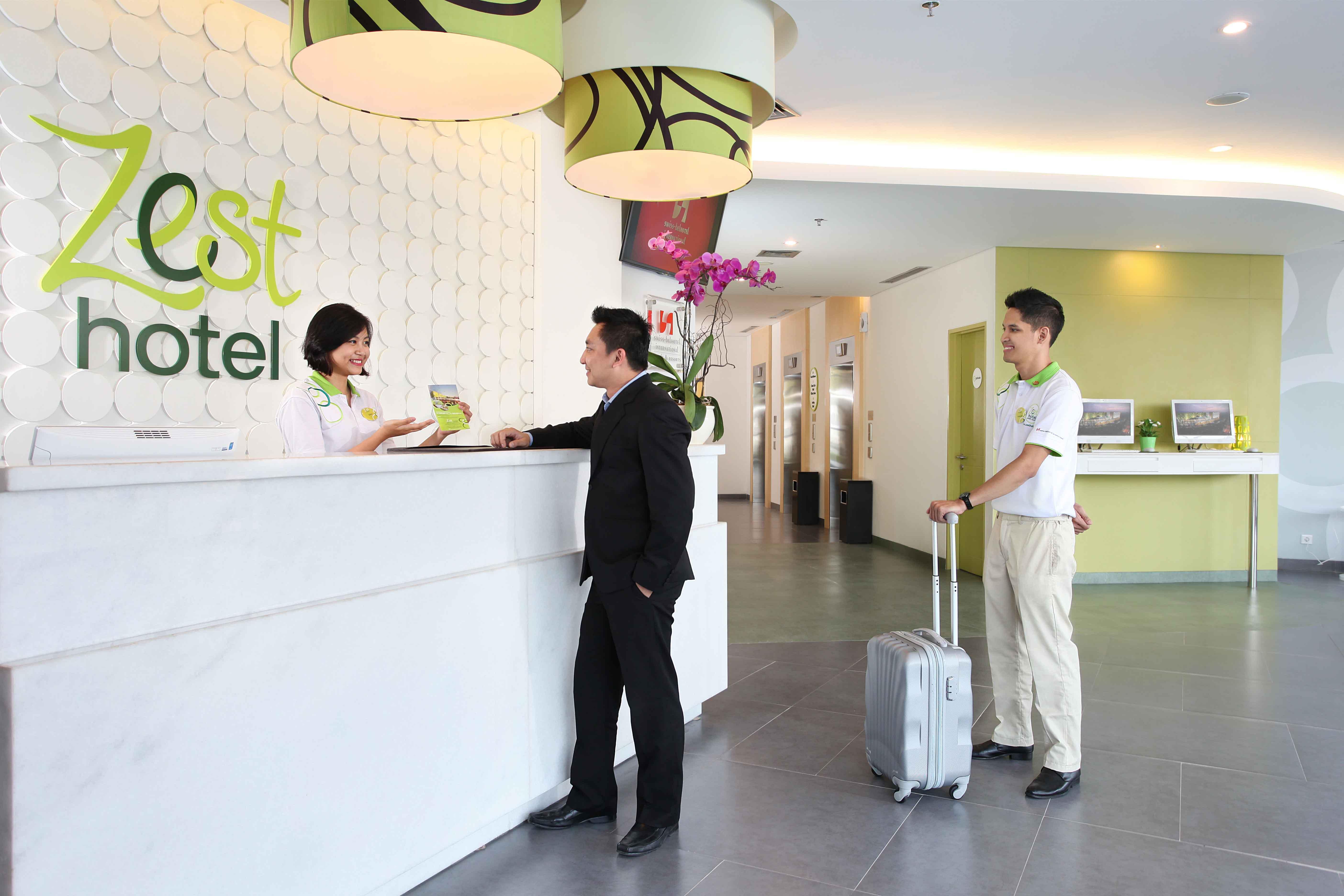 Zest Airport Jakarta By Swiss-Belhotel International Tangerang Eksteriør billede