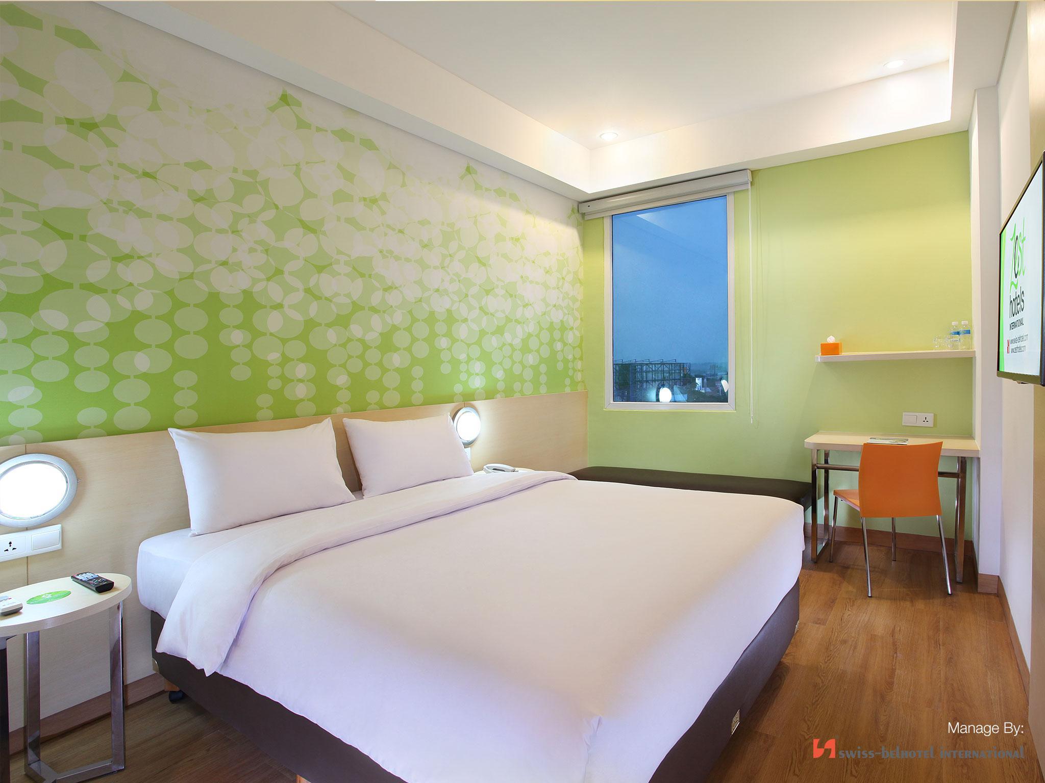 Zest Airport Jakarta By Swiss-Belhotel International Tangerang Eksteriør billede