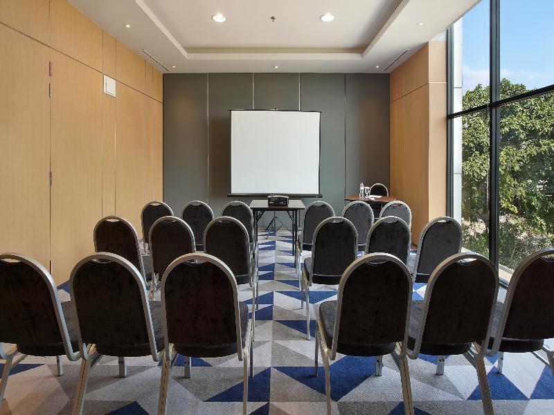 Zest Airport Jakarta By Swiss-Belhotel International Tangerang Eksteriør billede