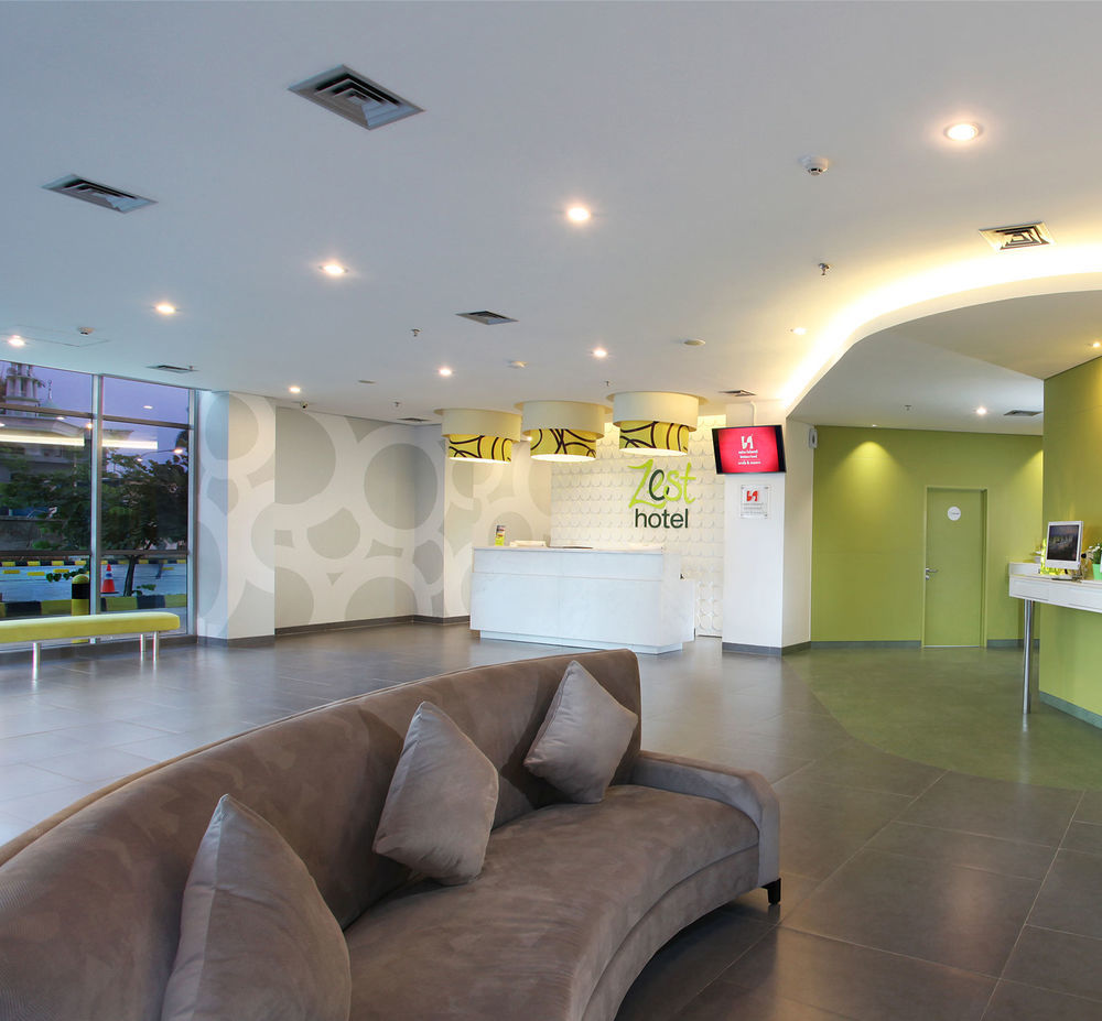 Zest Airport Jakarta By Swiss-Belhotel International Tangerang Eksteriør billede