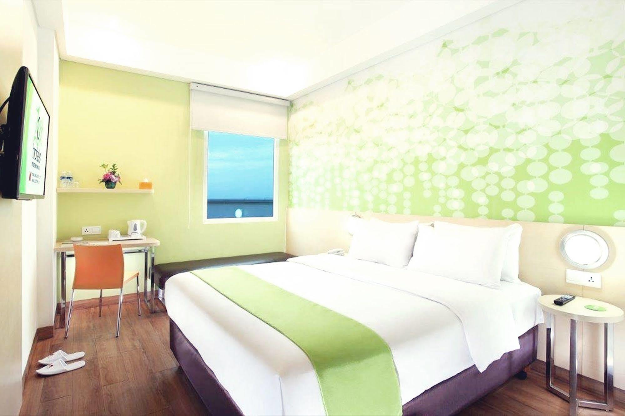 Zest Airport Jakarta By Swiss-Belhotel International Tangerang Eksteriør billede